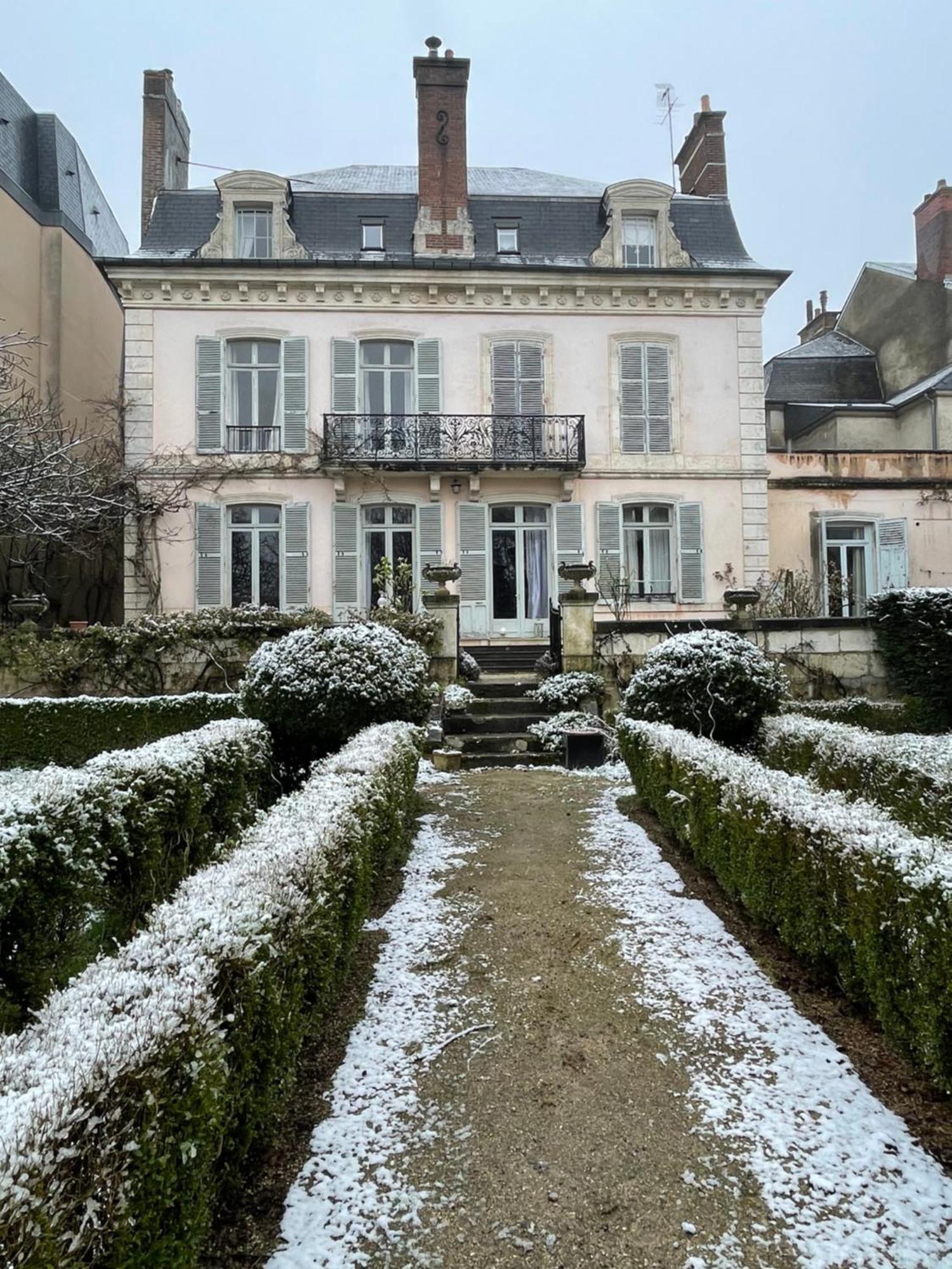 Belle Fontaine Hotell Bourges Exteriör bild